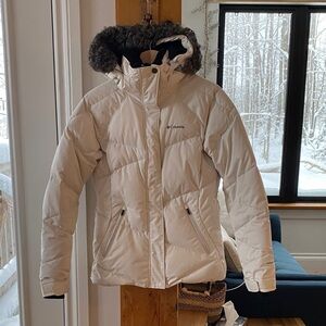 Columbia white Lay D Down Insulated Jacket with Faux Fur Hood Small